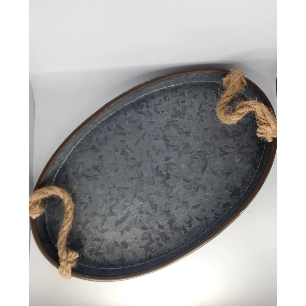 Farm House Style Galvanized Metal Decorative Platter With Grass‎ Rope